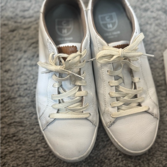 Classic Cole Haan GrandPro white leather sneakers. - Picture 1 of 4